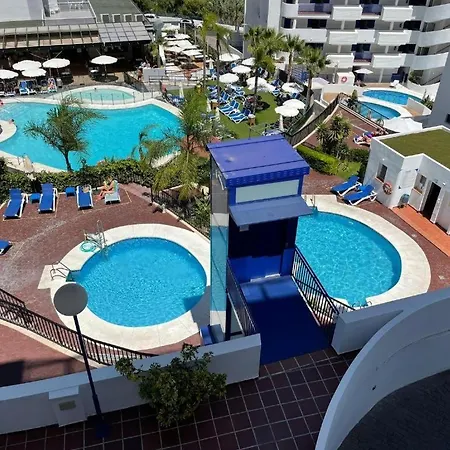 Con Parking Con Piscina Junto A La Playa *
